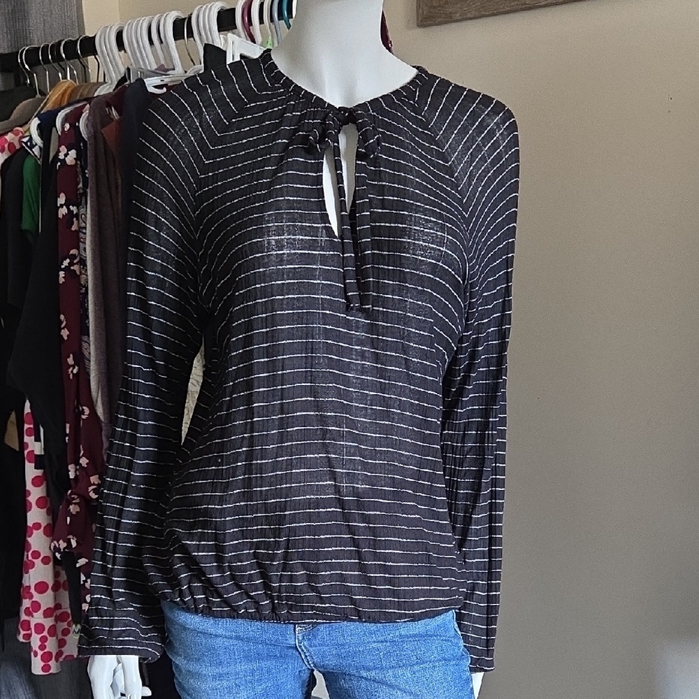 Lucky Brand Black and Gray Semi Sheer Tie Front Blouse w Elastic Hem & Cuffs